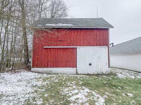 62980 Dailey Rd, Cassopolis, MI 49031 photo 11