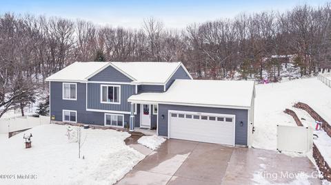 1010 Grindle Dr SE, Lowell, MI 49331 photo 5