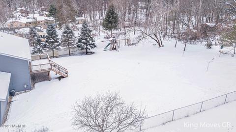 1010 Grindle Dr SE, Lowell, MI 49331 photo 34