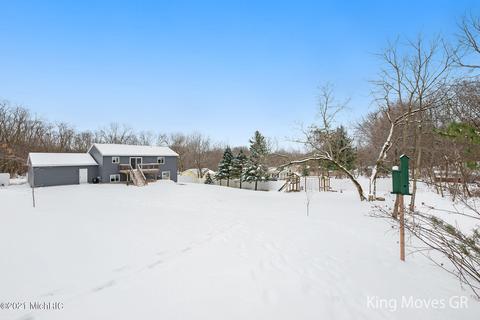 1010 Grindle Dr SE, Lowell, MI 49331 photo 28