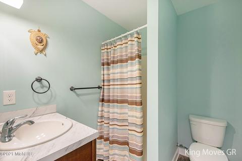 1010 Grindle Dr SE, Lowell, MI 49331 photo 24
