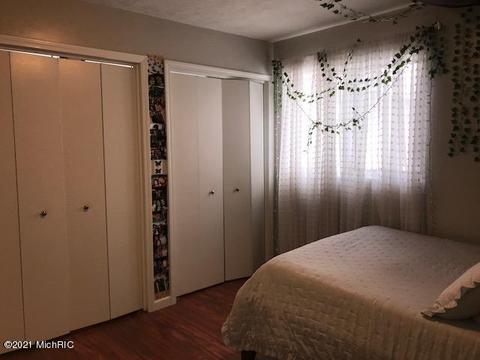 71 E 96th St, Newaygo, MI 49337 photo 28