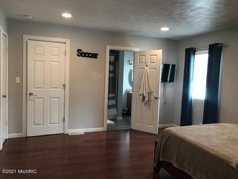 71 E 96th St, Newaygo, MI 49337 photo 20