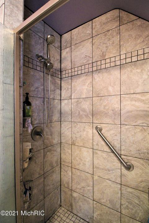 360 2nd St, Manistee, MI 49660 photo 25