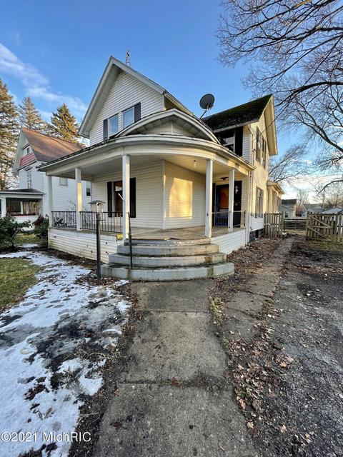 125 Hart St, Marshall, MI 49068 photo 4