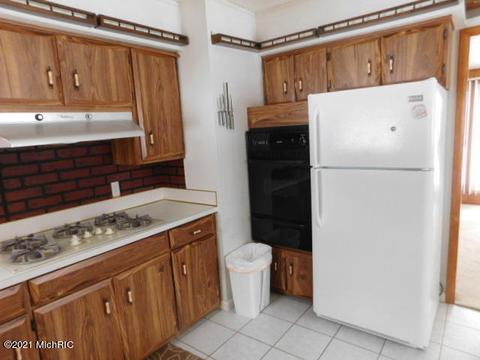 8613 E Loop Rd, Hesperia, MI 49421 photo 16
