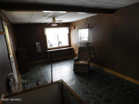 8613 E Loop Rd, Hesperia, MI 49421 photo 9