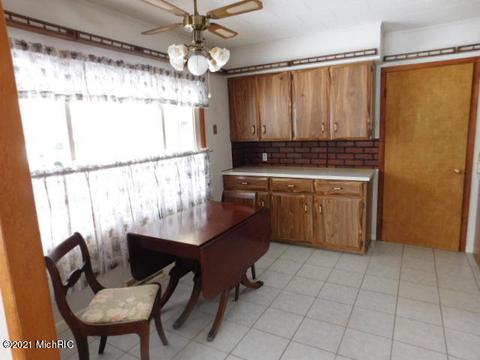 8613 E Loop Rd, Hesperia, MI 49421 photo 13