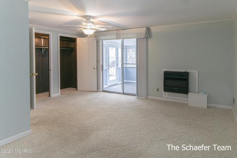 209 Maple St, Lowell, MI 49331 photo 16