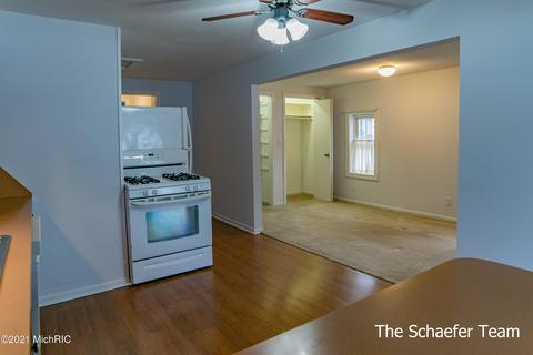 209 Maple St, Lowell, MI 49331 photo 6
