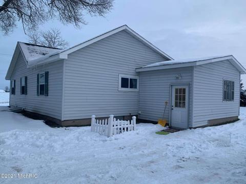 23687 30th Ave, Sears, MI 49679 photo 3
