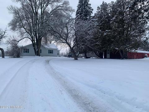 23687 30th Ave, Sears, MI 49679 photo 2