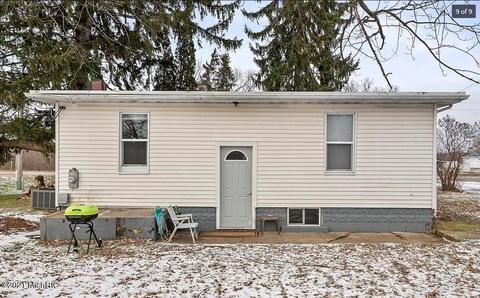 1201 W State St, Belding, MI 48809 photo 9