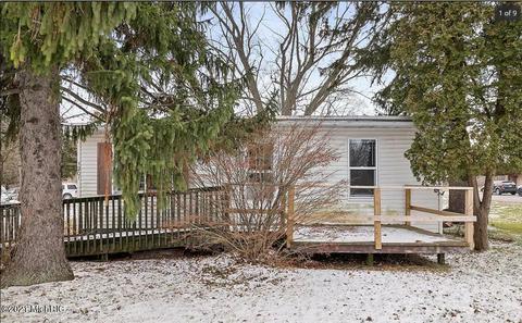 1201 W State St, Belding, MI 48809 photo 1