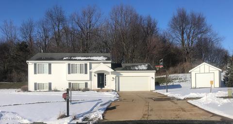 1679 Nelson Ct, Dorr, MI 49323 photo 2