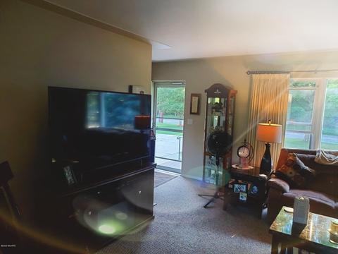 931 Warner St, Whitehall, MI 49461 photo 11