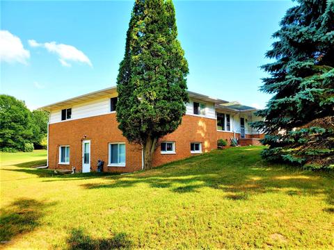 931 Warner St, Whitehall, MI 49461 photo 1