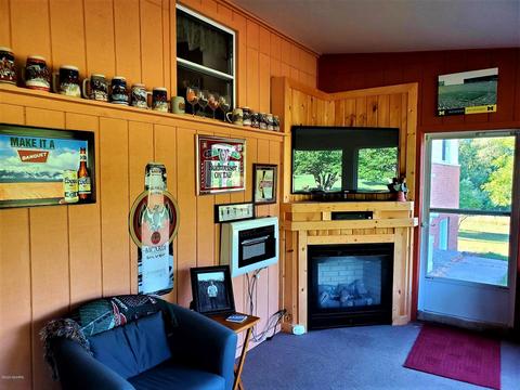 931 Warner St, Whitehall, MI 49461 photo 18