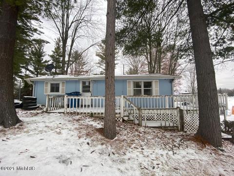 3871 Pine Rd, Beaverton, MI 48612 photo 3
