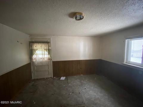 3871 Pine Rd, Beaverton, MI 48612 photo 9