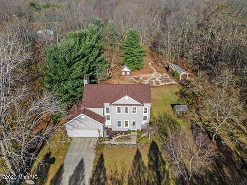 4190 E River Rd, Buchanan, MI 49107 photo 1