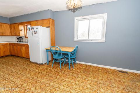 511 S Main St, Waldron, MI 49288 photo 15