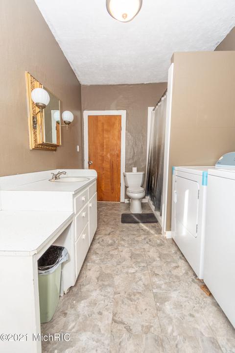 511 S Main St, Waldron, MI 49288 photo 26