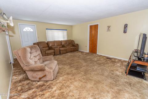 511 S Main St, Waldron, MI 49288 photo 24