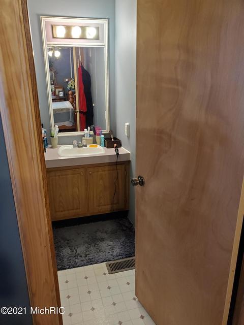 53569 B Ave, Three Rivers, MI 49093 photo 15