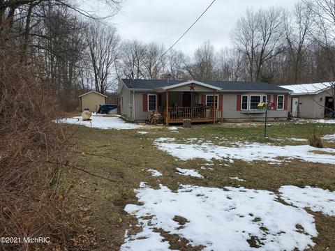 53569 B Ave, Three Rivers, MI 49093 photo 2