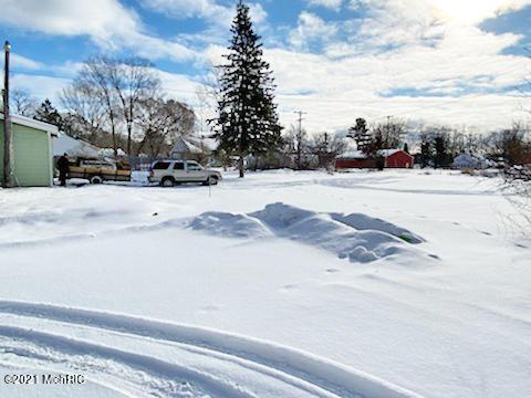 1262 E Wilcox Ave, White Cloud, MI 49349 photo 11