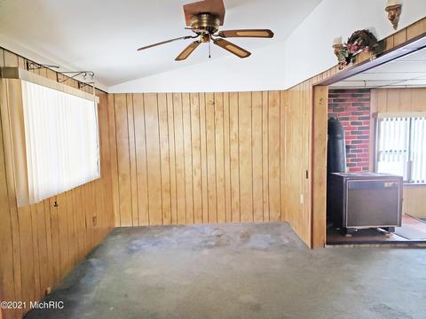 1262 E Wilcox Ave, White Cloud, MI 49349 photo 5