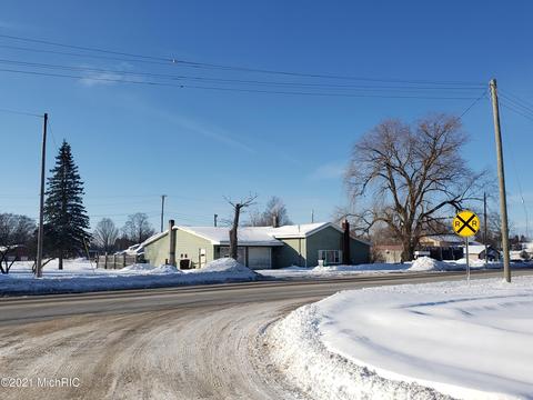 1262 E Wilcox Ave, White Cloud, MI 49349 photo 18