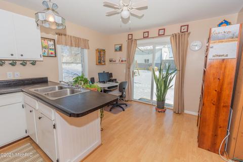 206 W Mill St, Waldron, MI 49288 photo 23