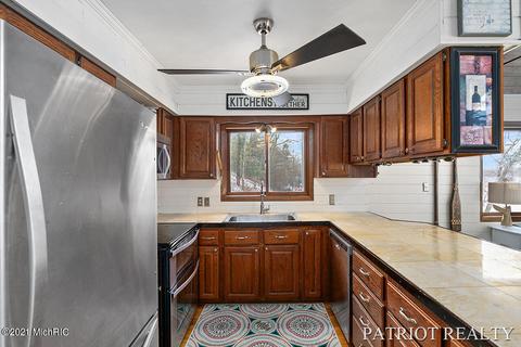 8813 Bluff St, Newaygo, MI 49337 photo 15