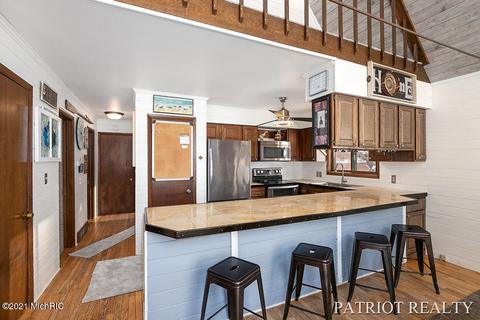 8813 Bluff St, Newaygo, MI 49337 photo 17