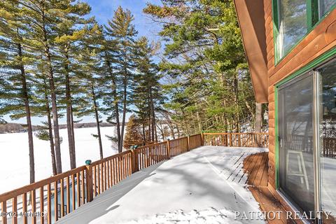 8813 Bluff St, Newaygo, MI 49337 photo 13
