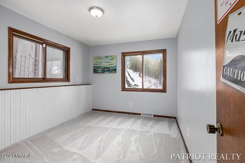8813 Bluff St, Newaygo, MI 49337 photo 21