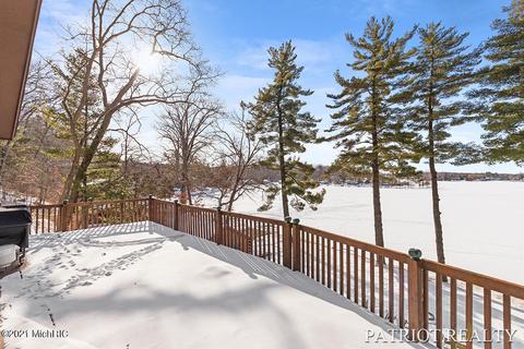 8813 Bluff St, Newaygo, MI 49337 photo 12