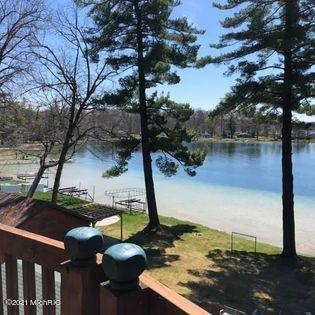 8813 Bluff St, Newaygo, MI 49337 photo 5