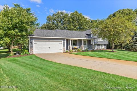 345 River Place Dr, Lowell, MI 49331 photo 6
