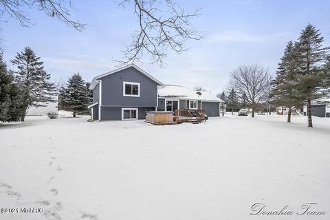 345 River Place Dr, Lowell, MI 49331 photo 7