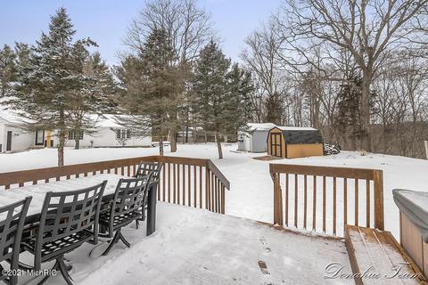345 River Place Dr, Lowell, MI 49331 photo 10
