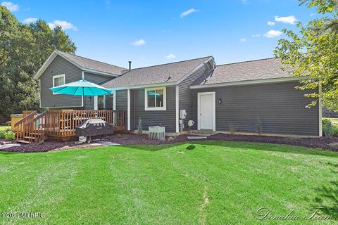 345 River Place Dr, Lowell, MI 49331 photo 17