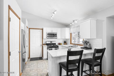 345 River Place Dr, Lowell, MI 49331 photo 30