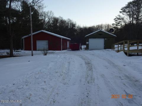 914 E Jackson St, White Cloud, MI 49349 photo 15