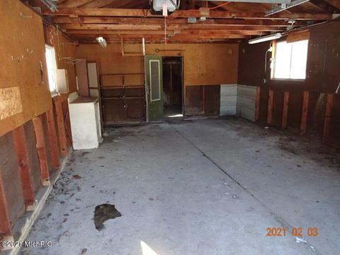 914 E Jackson St, White Cloud, MI 49349 photo 18