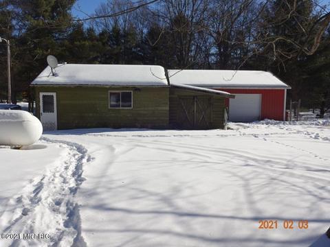 914 E Jackson St, White Cloud, MI 49349 photo 14