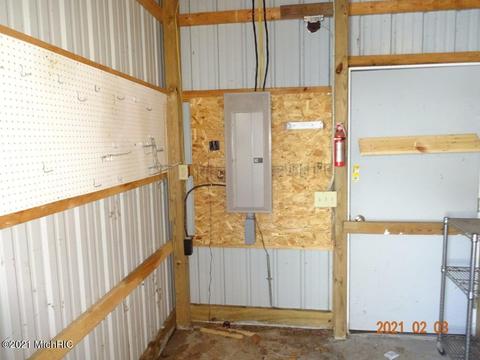 914 E Jackson St, White Cloud, MI 49349 photo 17