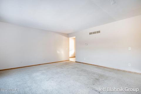 231 E State Rd, Grant, MI 49327 photo 14